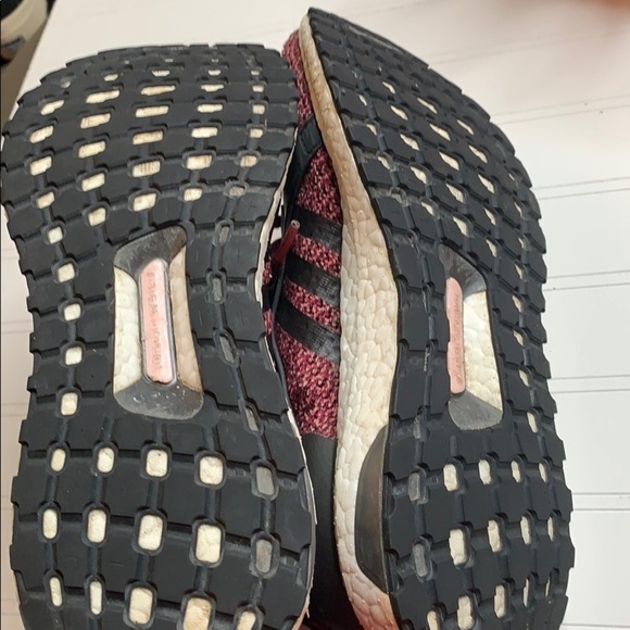 Addias Women’s Ultra Boost X Ruby Black Sz 8.5. SNK0276E - Picture 7 of 11